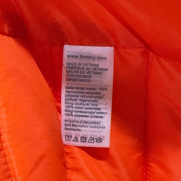 Tommy Hilfiger Men’s Small Lightweight Thermal Insulation Packable Puffer Vest - Picture 12 of 12